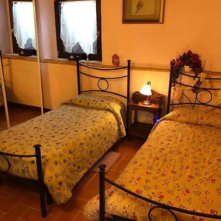 Cottage Le Ginestre Con Piscina In Val D'Orcia Radicofani Exterior photo
