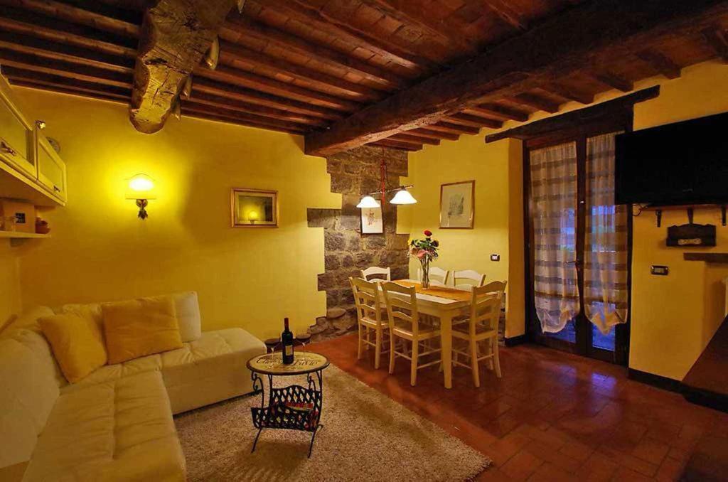 Cottage Le Ginestre Con Piscina In Val D'Orcia Radicofani Exterior photo
