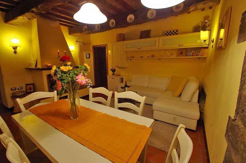 Cottage Le Ginestre Con Piscina In Val D'Orcia Radicofani Exterior photo